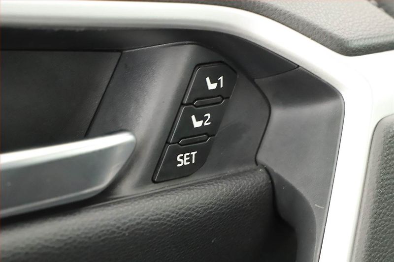 Toyota RAV4 (2020) 2.5 Hybrid - fotka 10 z 20