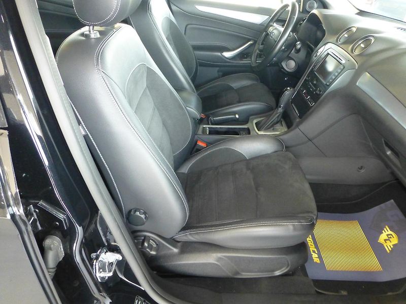 Ford Mondeo (2012) 2,0TDCI-120KW****ALU**TAŽNÉ - fotka 20 z 28