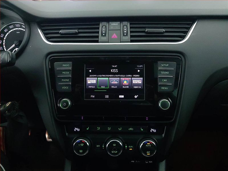 Škoda Octavia (2014) RS 2.0 TDI, Kůže, Bi-Xenony - fotka 12 z 19