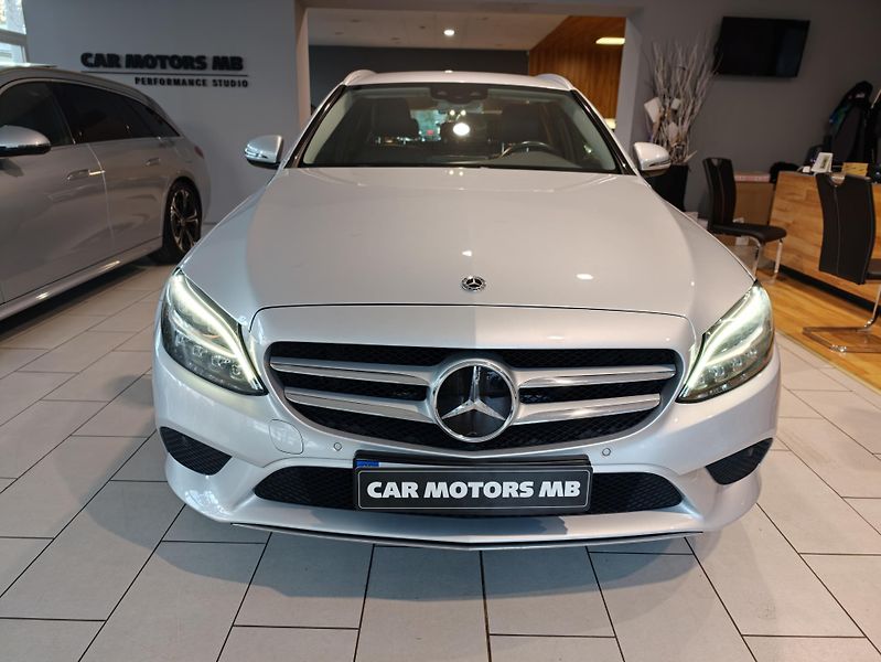 Mercedes-Benz Třídy C 220 d Avantgarde kombi - fotka 8 z 31