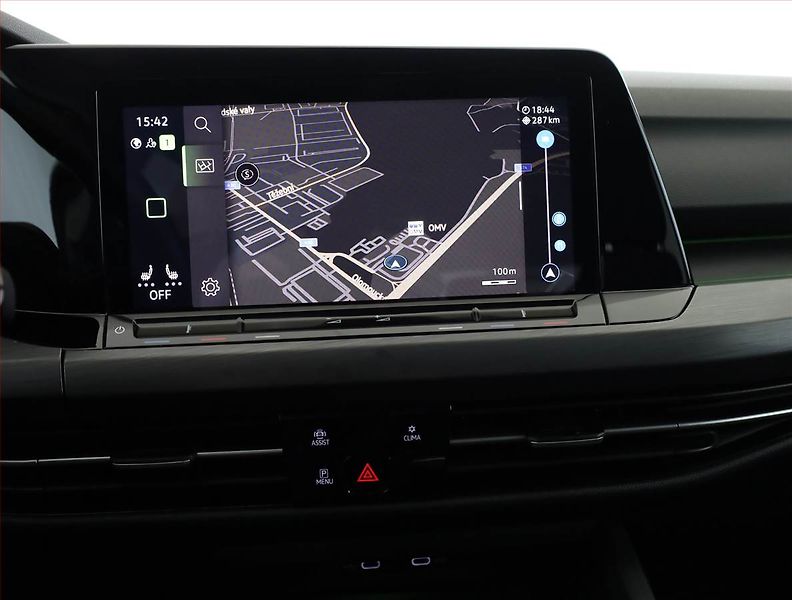 Volkswagen Golf (2021) Style 1.5 TSI, ČR,1.maj, Navi - fotka 10 z 21