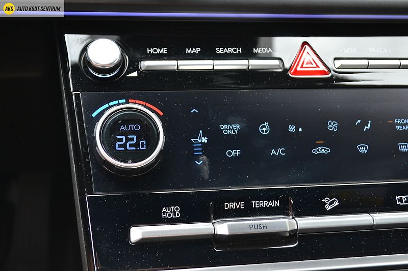 Hyundai Santa Fe 1.6T-GDI HEV 4WD CALLIGRAPHY 7 - fotka 52 z 95