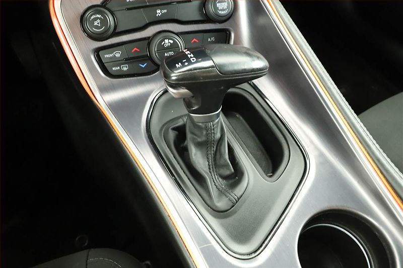 Dodge Challenger (2016) 3.6 V6 - fotka 11 z 15