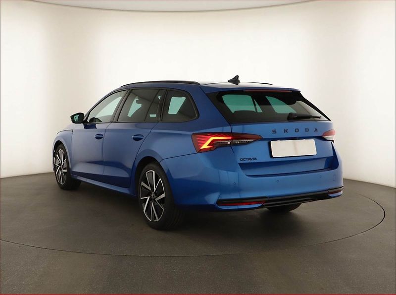 Škoda Octavia (2025) 1.5 eTSI mHEV, SPORTLINE - fotka 4 z 16