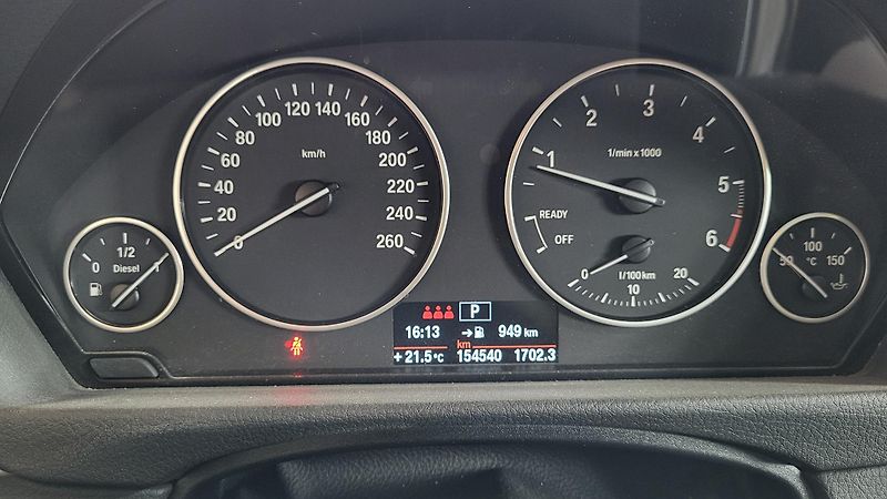 BMW Řada 3  320D XDRIVE   1MAJITEL ČR - fotka 10 z 37