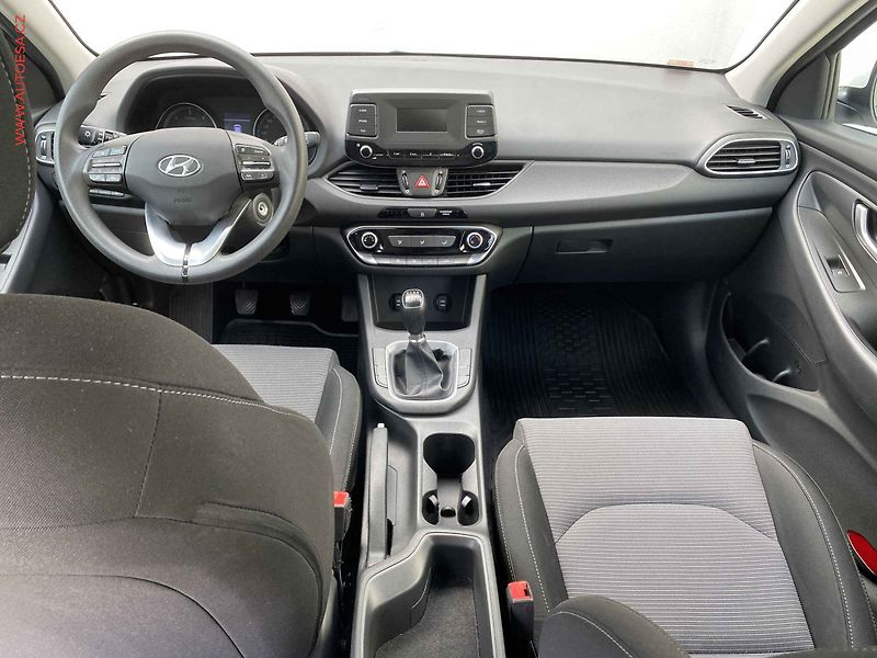 Hyundai i30 (2021) 1.6 CRDi, 1.maj,ČR, Smart - fotka 8 z 17