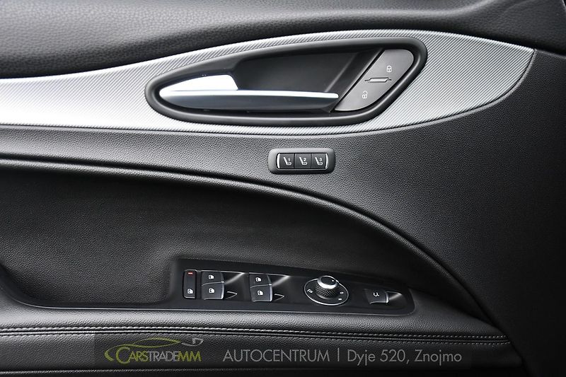 Alfa Romeo Stelvio 2.2 Diesel 16V Veloce TAŽNÉ - fotka 26 z 52