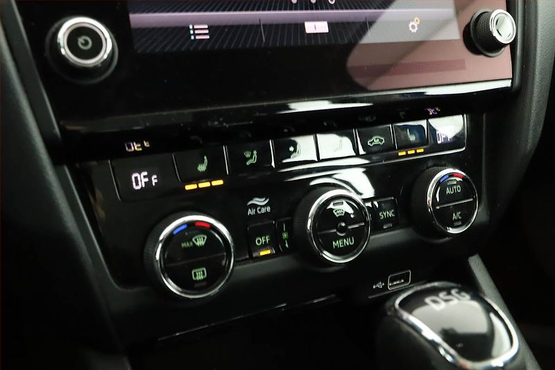 Škoda Octavia (2018) 1.4 TSI, Automat, Serv.kniha - fotka 10 z 14