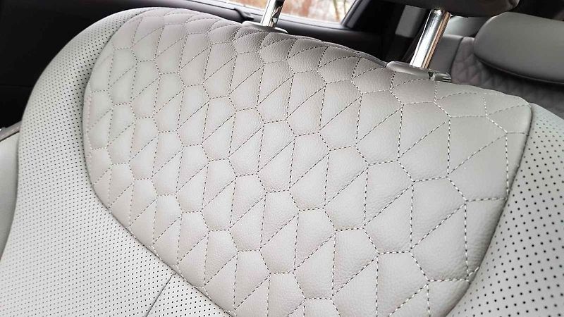 Hyundai Santa Fe vsadilo na nápadný design. Uveze až sedm cestujících.