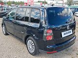 Volkswagen Touran (2009) 1.4 TSi, Navi, AC - náhled 6