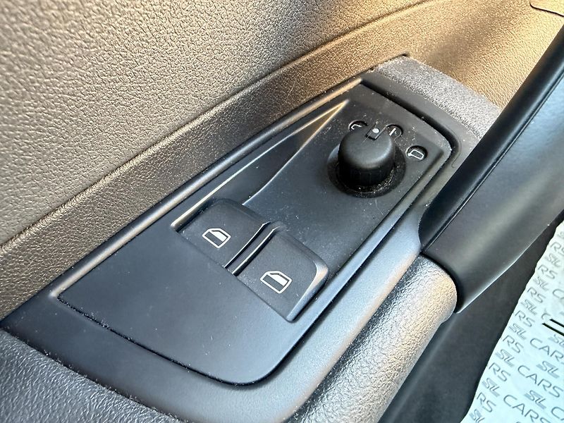 Audi A1 1.2 TFSI AC VÝHŘEVY SERVISKA - fotka 14 z 31
