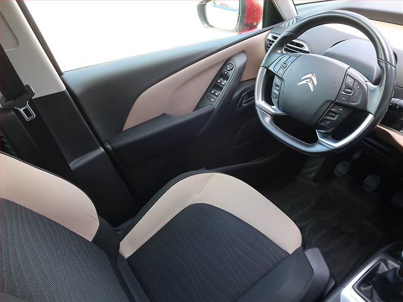 Citroën C4 Picasso (2014) Exclusive 1.6 i, Navi - fotka 7 z 17