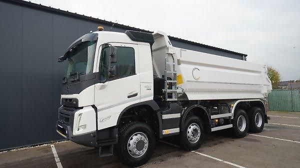 Volvo (2025) NOVÝ - Eur6 sklápěč 8x6 - fotka 5 z 10