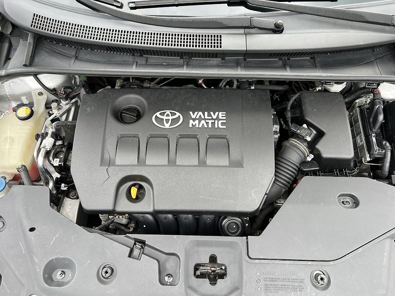 Toyota Avensis SOL 1.8 VVT-i NAVI KLIMA ALU - fotka 40 z 45