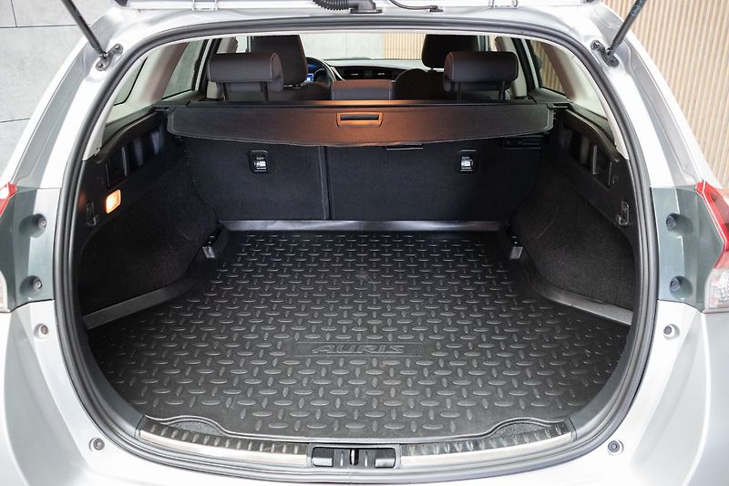 Toyota Auris 1.8 HYBRID*KAMERA*AUT. KLIMA* - fotka 34 z 36