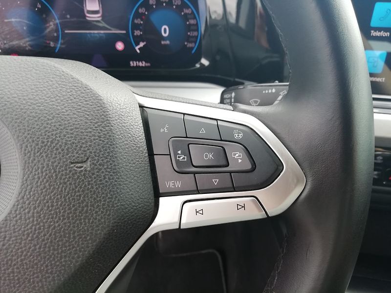 Volkswagen Golf Life  Variant 2,0 TDI Life 85 - fotka 10 z 17