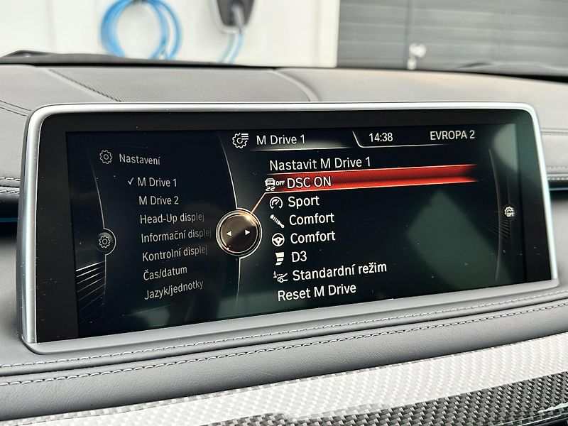 BMW X6 M - fotka 20 z 27