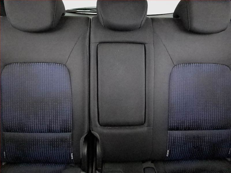 Hyundai ix20 (2013) 1.4 CVVT, LPG, Vyhř. sedaček - fotka 10 z 16