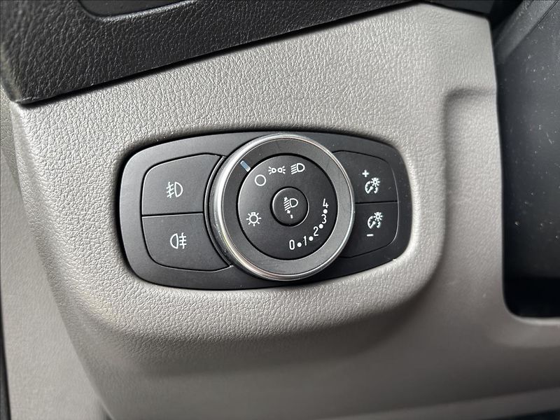 Ford Transit Connect 1,5 EcoBlue 74kW L1 DPH - fotka 25 z 33