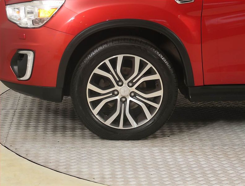 Mitsubishi ASX (2015) Intense 2.2 DI-D, 4X4 - fotka 15 z 18