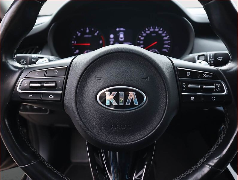 Kia Stinger (2018) 2.2 CRDi - fotka 22 z 23