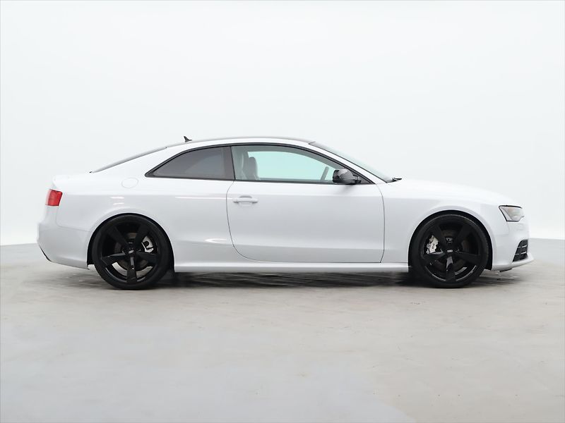 Audi RS 5 4,2 FSI 331KW QUATTRO CZ - fotka 8 z 32
