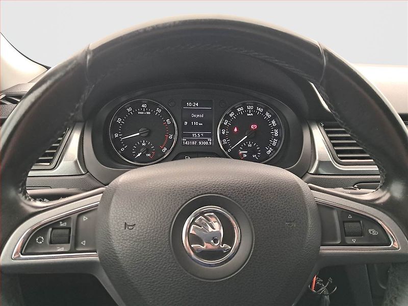 Škoda Rapid (2015) Ambition 1.2 TSI, Serv.kniha - fotka 16 z 16