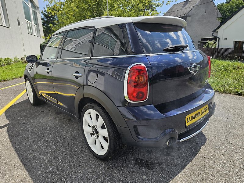 Mini Countryman (2011) S, 1.6i 135kw 4x4 automat - fotka 3 z 14