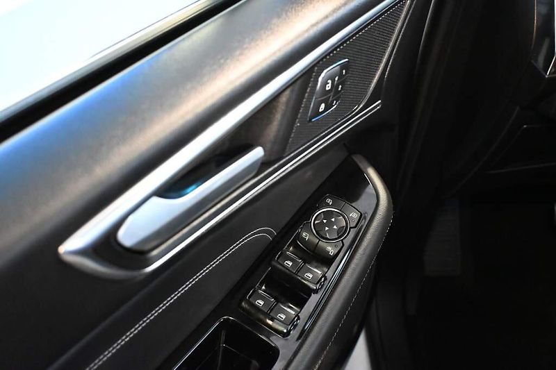 Ford S-MAX (2020) 2.0 140 KW LED ACC SONY Tažné - fotka 17 z 41