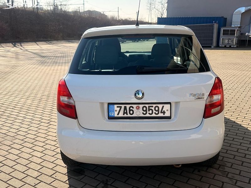 Škoda Fabia (2007) 1.4i 16v, 63kw Původ ČR - fotka 4 z 19