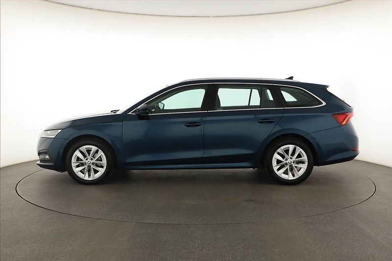 Škoda Octavia (2023) 2.0 TDI, Automat, ČR,1.maj - fotka 3 z 19