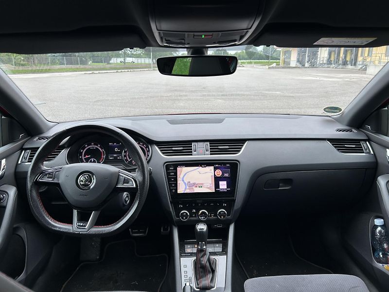 Škoda Octavia (2018) Octavia RS245 DSG - fotka 11 z 17