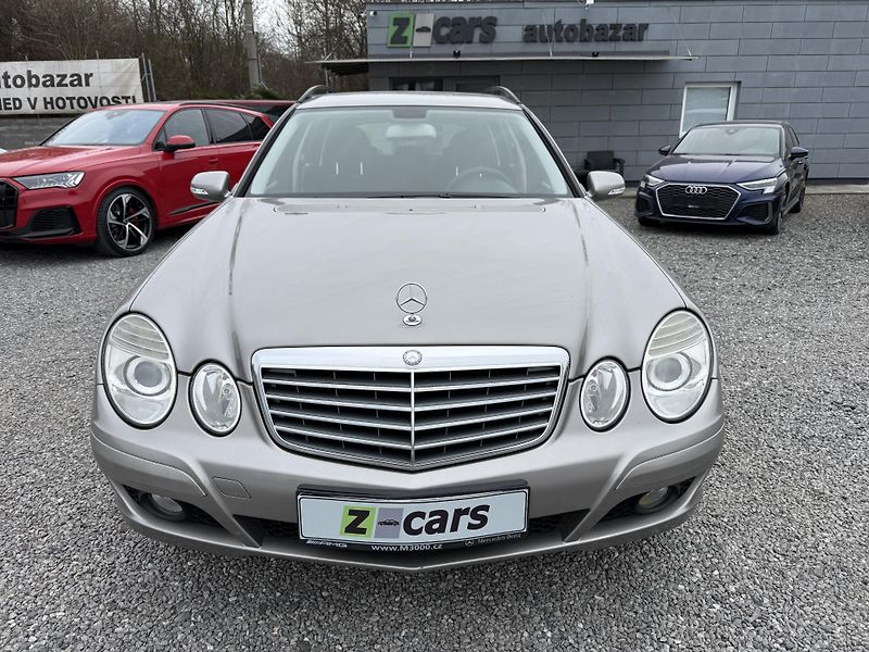 Mercedes-Benz Třídy E E 220CDi Manuál - fotka 2 z 17