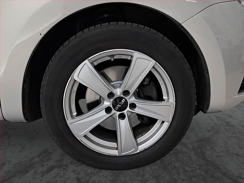 Seat Alhambra (2011) 2.0 TDI, 7 míst, Tempomat - fotka 14 z 19