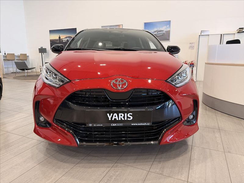 Toyota Yaris 1,5 Executive Bitone  Hybrid ( - fotka 2 z 9