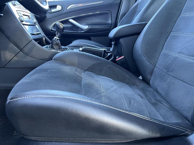 Ford Mondeo 2.0TDCi ALU KLIMA PŮVOD ČR - fotka 11 z 34