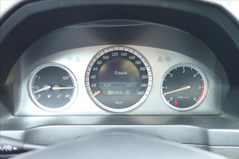 Mercedes-Benz Třídy C 320CDi 165KW, AVANTGARDE. - fotka 27 z 31