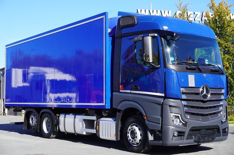 Mercedes-Benz Actros (2023) 2548 MP5 6×2 / Schmitz 19 EPAL - fotka 2 z 25