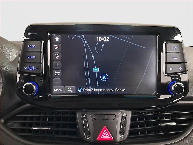 Hyundai i30 (2018) 1.0 T-GDI, Navi, Tempomat - fotka 13 z 21