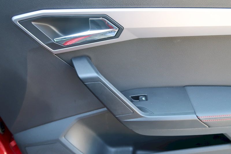 Seat Arona (2019) FR 1.0 TSI 85 kW DSG - fotka 21 z 32