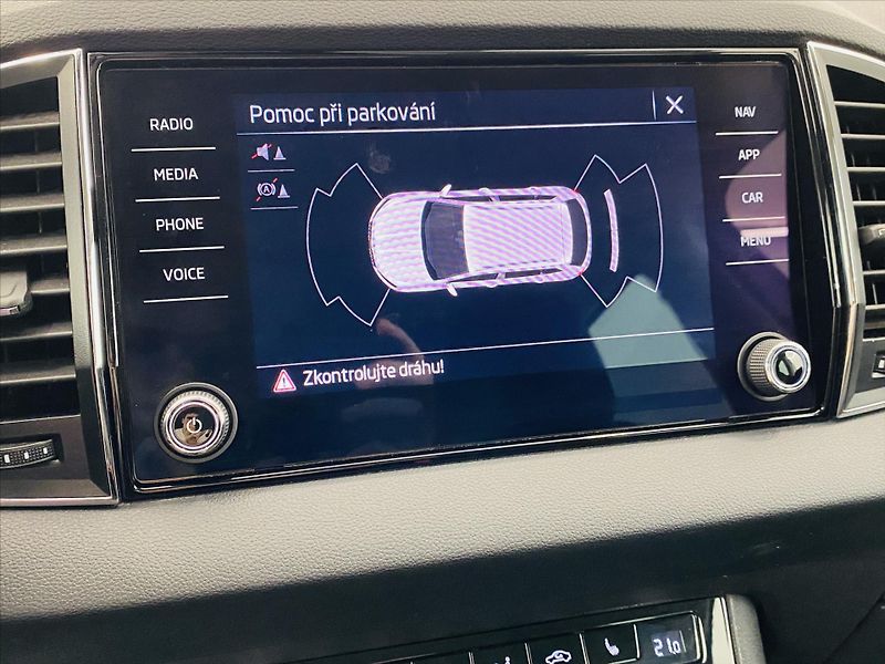 Škoda Karoq 2,0 TDI 110kW Style - fotka 15 z 25