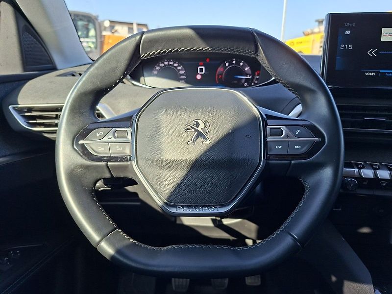 Peugeot 3008 ALLURE 1,2 PT 130k M6 - fotka 19 z 28