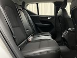 Volvo XC40 T3 MOMENTUM AUT 1. maj. - náhled 21