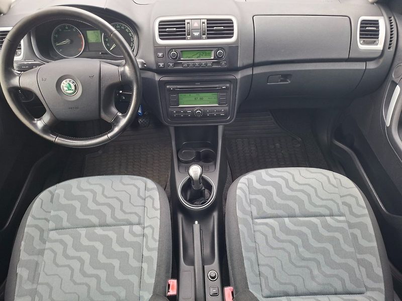 Škoda Fabia (2008) 1.4i 63kW -AUT.KLIMA-TEMPOMAT - fotka 11 z 30