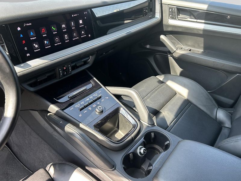Porsche Cayenne Coupe - fotka 19 z 30