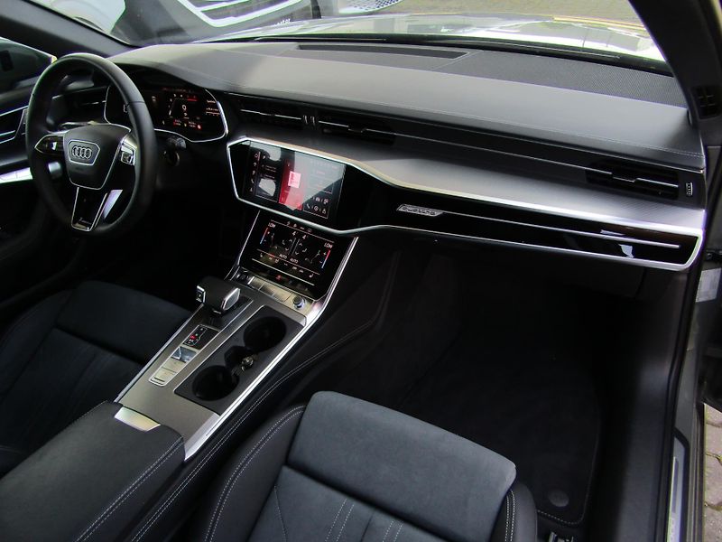 Audi A6 Allroad (2024) 50 TDI quattro - fotka 20 z 30
