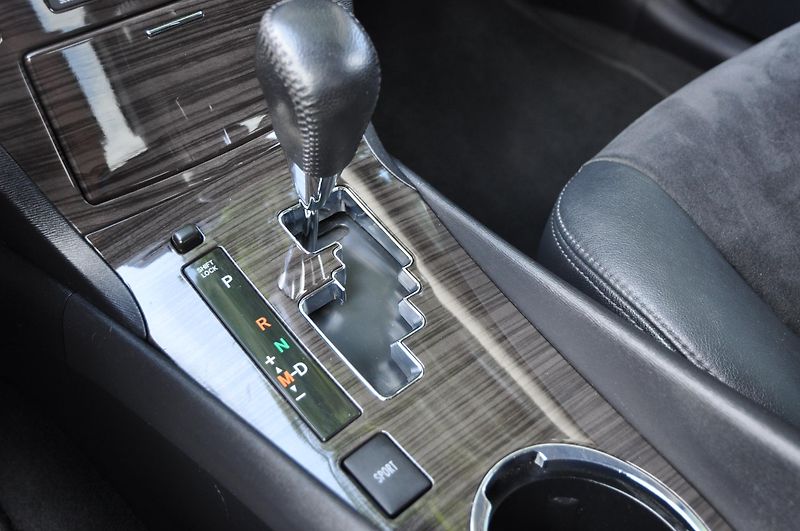 Toyota Avensis 1.8 Valvematic A/T Kůže - fotka 12 z 14