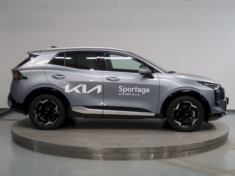 Kia Sportage (2025) TOP 1.6T-GDI DCT 110KW - fotka 8 z 34