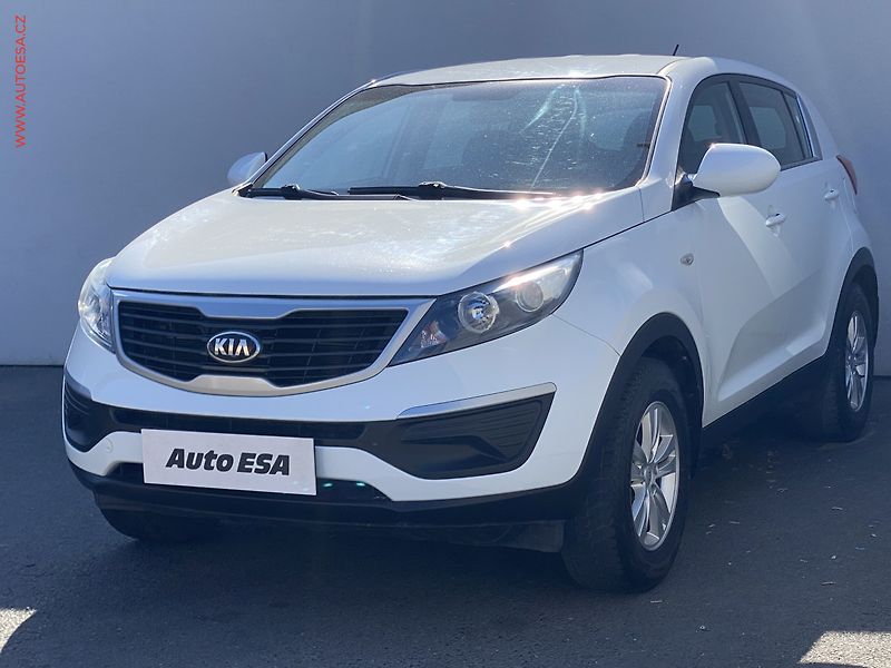 Kia Sportage (2012) 1.6 GDi, ČR, Active, AC - fotka 3 z 15