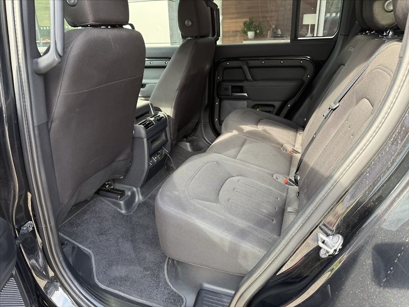 Land Rover Defender 2,0 110 S D200 - fotka 14 z 20